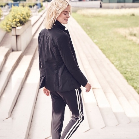 Athleta Evolution Blazer NWT - Picture 7 of 7